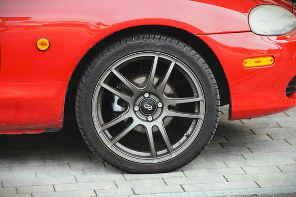 Concessionnaire vs garagiste indépendant : quel choix pour votre révision ?